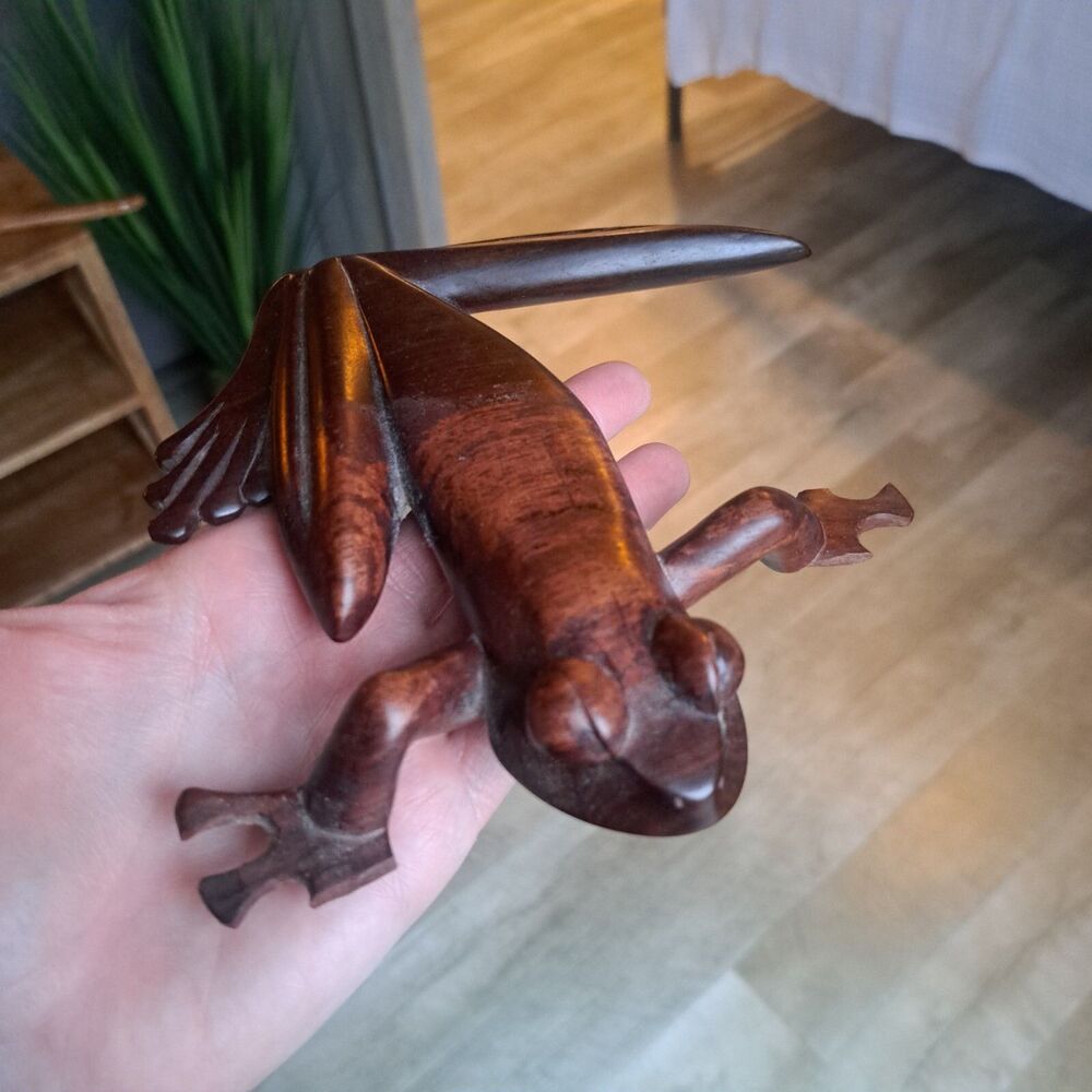 Wooden Hand Carved Gecko Frog Art Deco Sculpture Tovar Handmade 6"